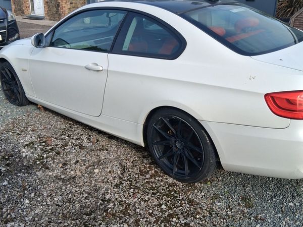 BMW 3-Series Coupe, Diesel, 2011, White
