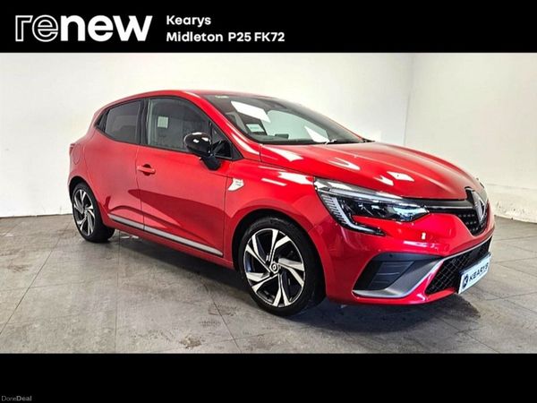 Renault Clio Hatchback, Petrol, 2023, Red