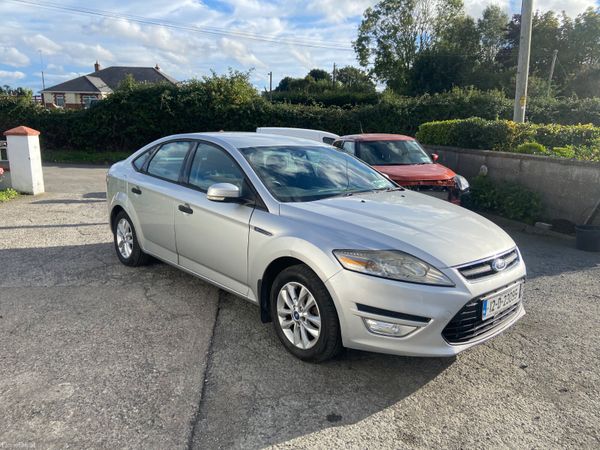 Ford Mondeo Hatchback, Diesel, 2012, Silver