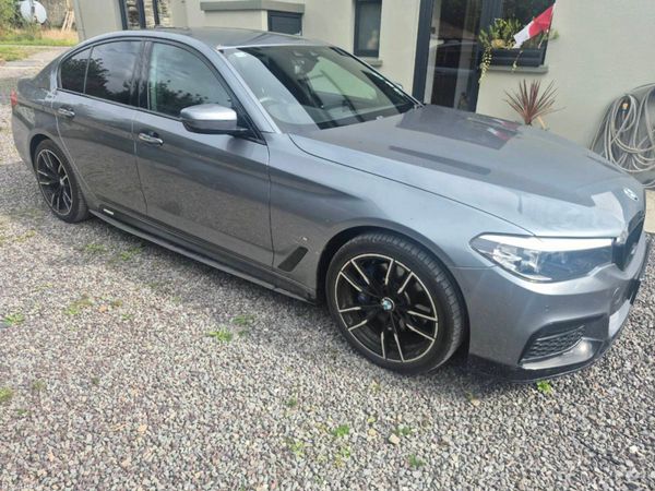 BMW 5-Series Saloon, Petrol Plug-in Hybrid, 2017, Blue