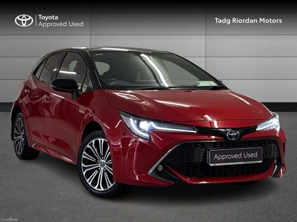 Toyota Corolla Hatchback, Petrol Hybrid, 2020, Red