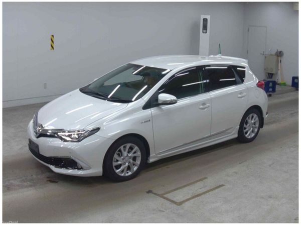 Toyota Auris Hatchback, Petrol Hybrid, 2017, White