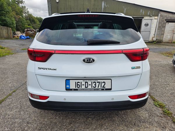 Kia Sportage SUV, Diesel, 2016, White