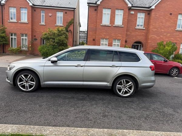 Volkswagen Passat Estate/Jeep, Diesel, 2015, Silver