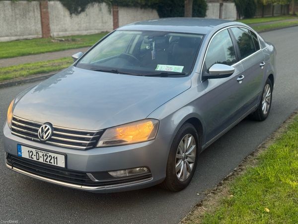 Volkswagen Passat Saloon, Diesel, 2012, Grey