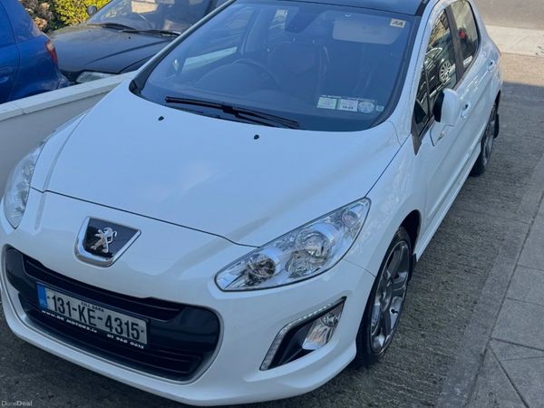 Peugeot 308 Hatchback, Diesel, 2013, White