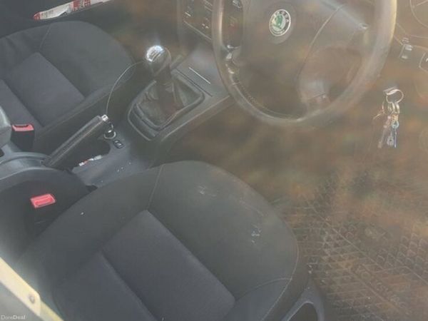 Skoda Octavia Hatchback, Diesel, 2009, Silver