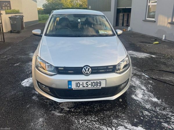 Volkswagen Polo Hatchback, Diesel, 2010, Silver