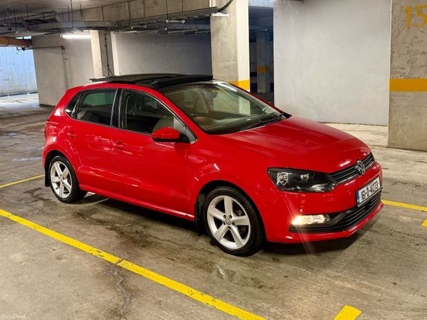 Volkswagen Polo Hatchback, Petrol, 2016, Red