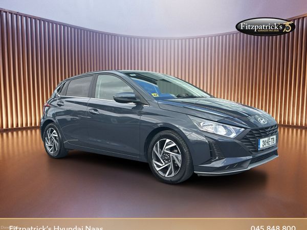 Hyundai i20 Hatchback, Petrol, 2024, Grey