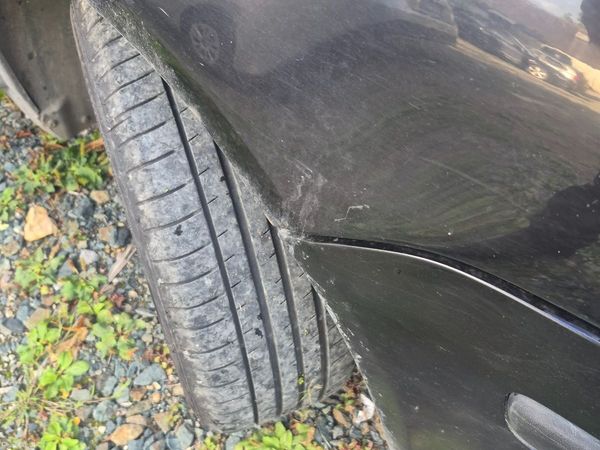 Volkswagen Polo Hatchback, Petrol, 2004, Black