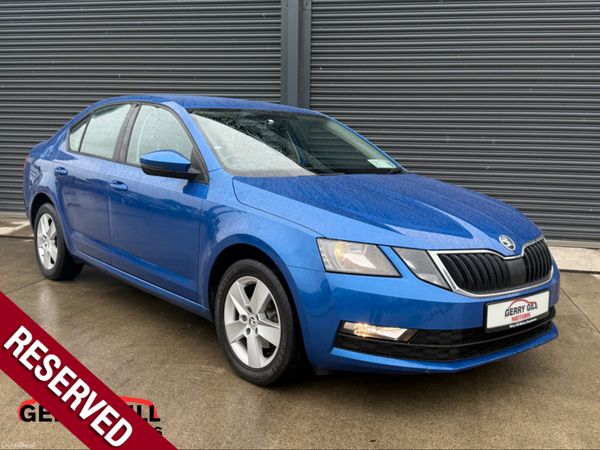 Skoda Octavia Hatchback, Diesel, 2018, Blue