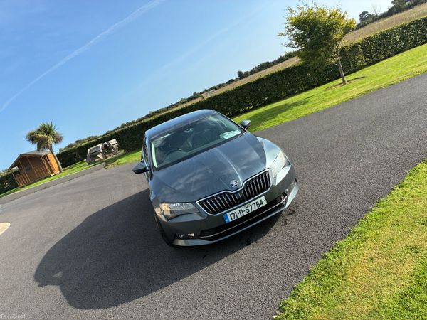 Skoda Superb Hatchback, Diesel, 2017, Grey