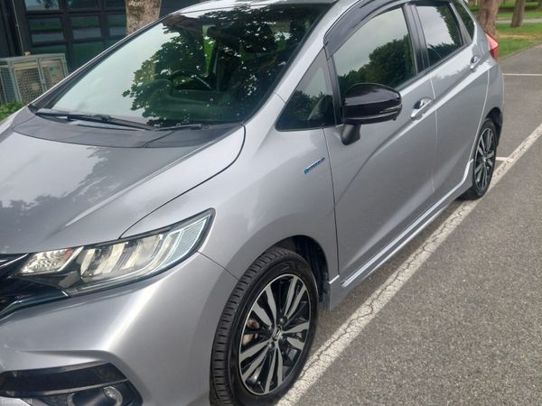 Honda Fit Hatchback, Petrol Hybrid, 2018, Silver