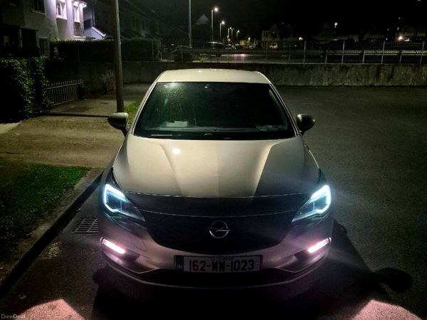 Opel Astra Hatchback, Petrol, 2016, Grey