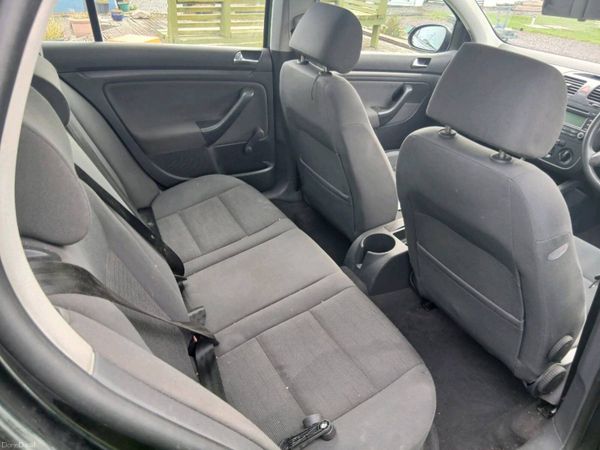 Volkswagen Golf Hatchback, Petrol, 2004, Black
