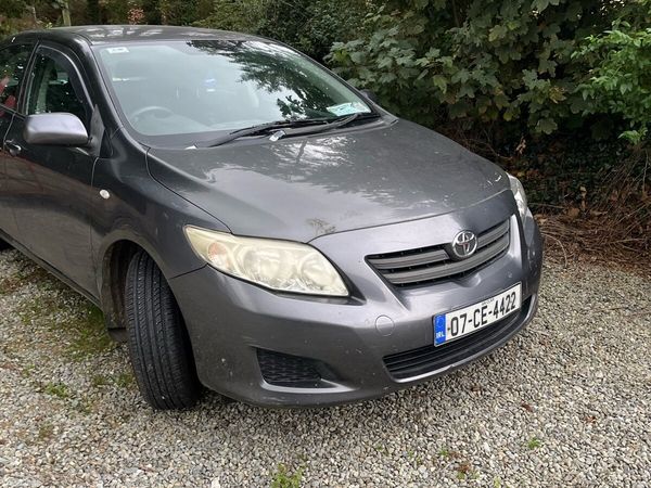 Toyota Corolla Saloon, Petrol, 2007, Grey