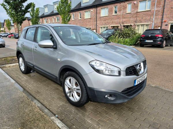 Nissan Qashqai Hatchback, Diesel, 2011, Silver