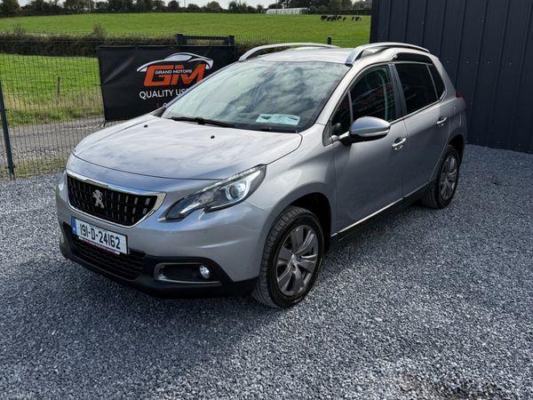 Peugeot 2008 Estate, Petrol, 2019, Grey