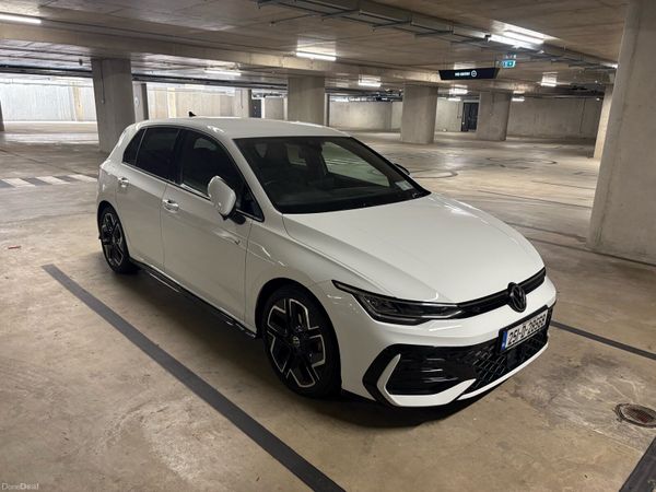Volkswagen Golf Estate, Petrol, 2025, White