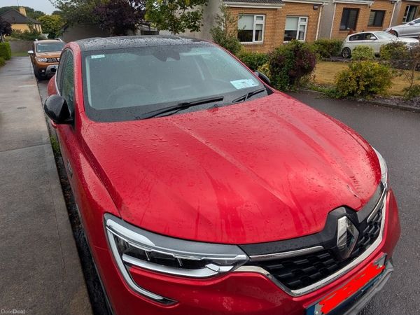 Renault Arkana Hatchback, Petrol, 2022, Red