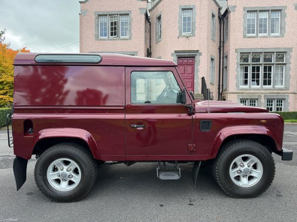 Land Rover Defender SUV, Diesel, 2014, Red