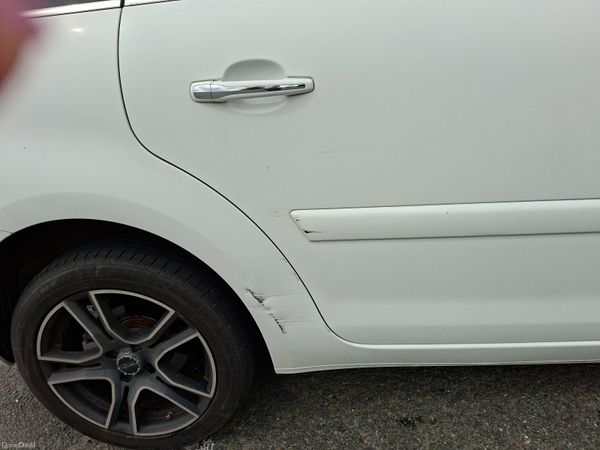 Citroen C4 Hatchback, Petrol, 2012, White