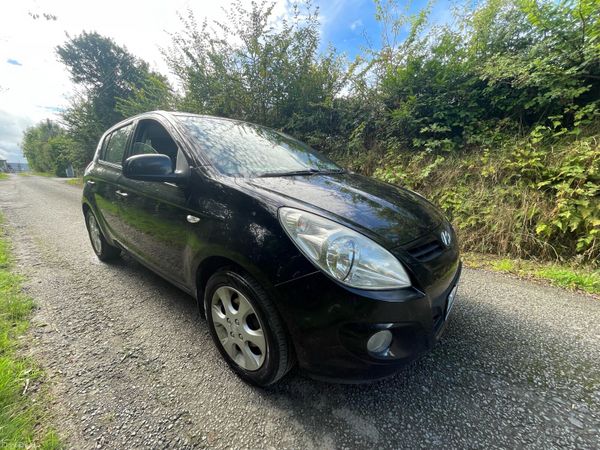 Hyundai i20 Hatchback, Petrol, 2010, Black