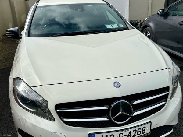 Mercedes-Benz A-Class Hatchback, Petrol, 2014, White