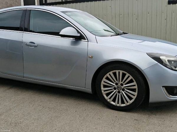 Vauxhall Insignia Hatchback, Diesel, 2014, Silver