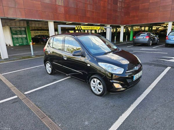 Hyundai i10 Hatchback, Petrol, 2013, Black