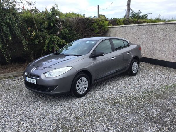 Renault Fluence Saloon, Diesel, 2012, Grey