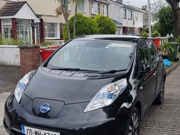 Nissan Leaf Hatchback, Electric, 2017, Black