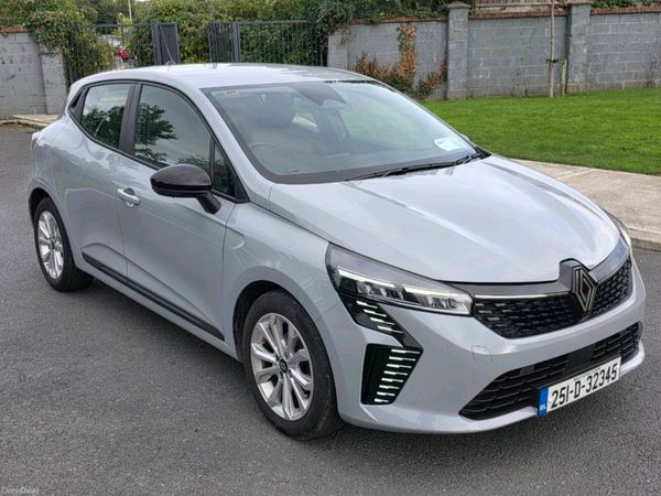 Renault Clio Hatchback, Petrol, 2025, Grey