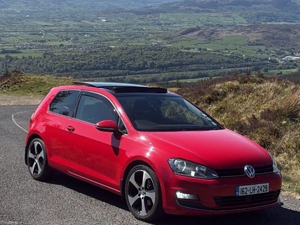 Volkswagen Golf Hatchback, Diesel, 2016, Red