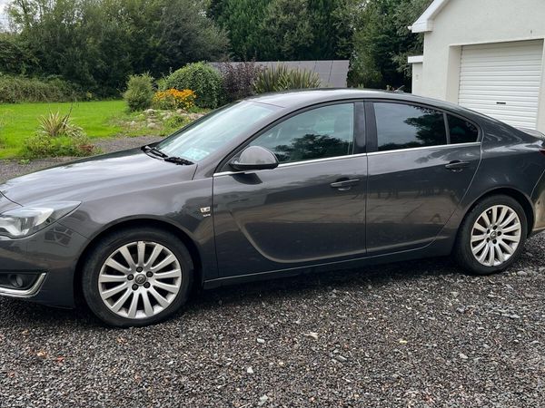 Vauxhall Insignia Hatchback, Diesel, 2015, Grey