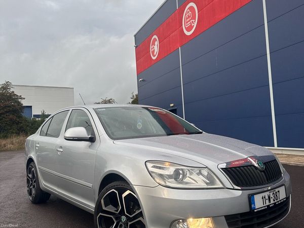 Skoda Octavia Hatchback, Diesel, 2011, Silver