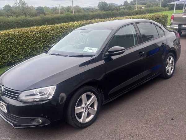 Volkswagen Jetta Saloon, Diesel, 2014, Black