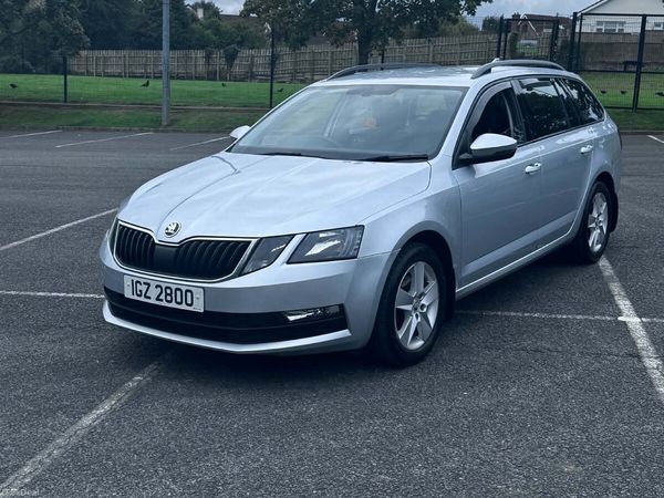 Skoda Octavia Estate, Diesel, 2018, Silver