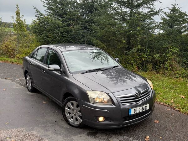 Toyota Avensis Saloon, Petrol, 2009, Grey