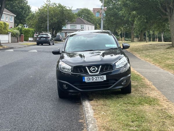 Nissan Qashqai+2 Hatchback, Diesel, 2013, Black