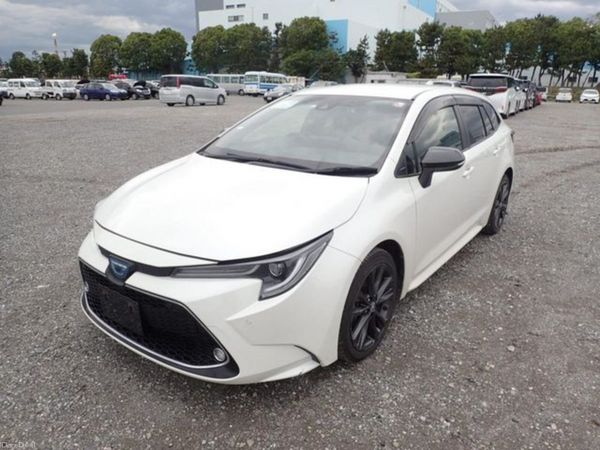 Toyota Corolla Estate, Petrol Hybrid, 2021, White
