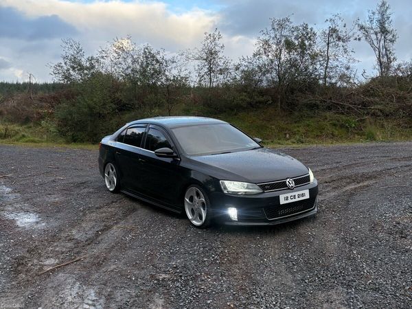 Volkswagen Jetta Saloon, Diesel, 2012, Black
