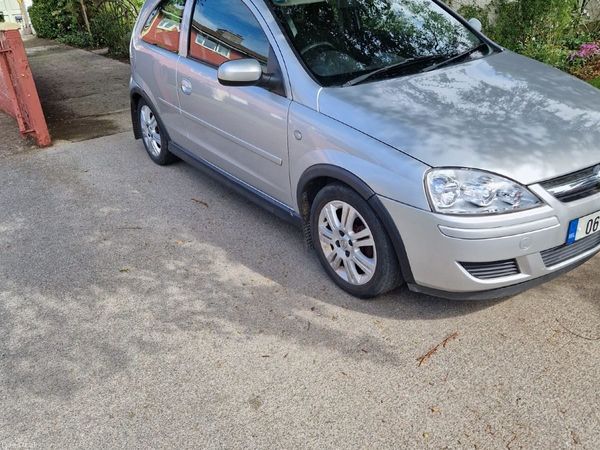 Opel Corsa Hatchback, Petrol, 2006, Silver