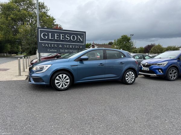 Renault Megane Hatchback, Diesel, 2018, Blue