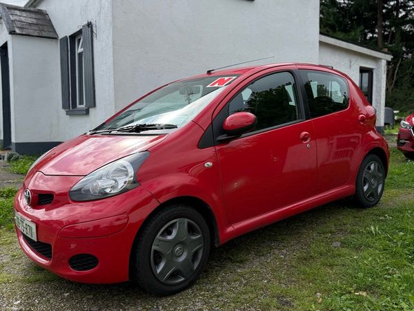 Toyota Aygo Hatchback, Petrol, 2009, Red