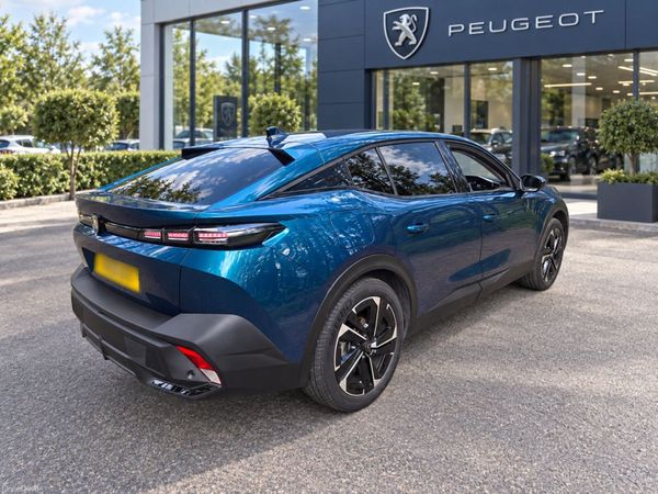 Peugeot 408 Hatchback, Petrol, 2023, Blue