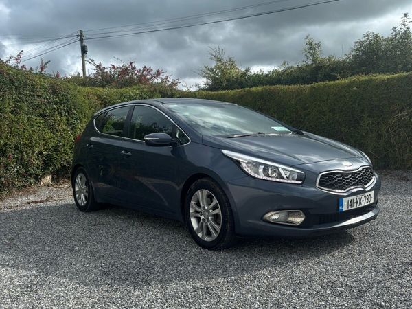 Renault Fluence Saloon, Diesel, 2014, Black