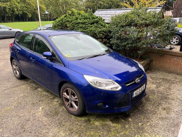 Ford Focus Hatchback, Petrol, 2014, Blue