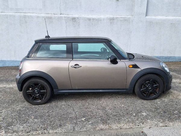 Mini Cooper Hatchback, Diesel, 2012, Silver